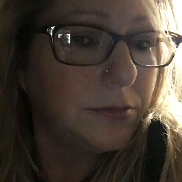 Meet your Posher, Paige - Picture 1 of 1